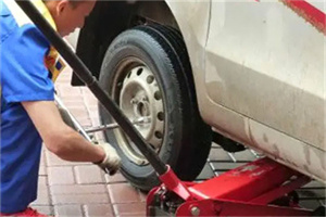 岳麓附近拖车24小时服务热线电话