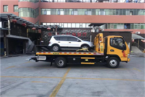 岳麓汽车紧急补胎换胎救援